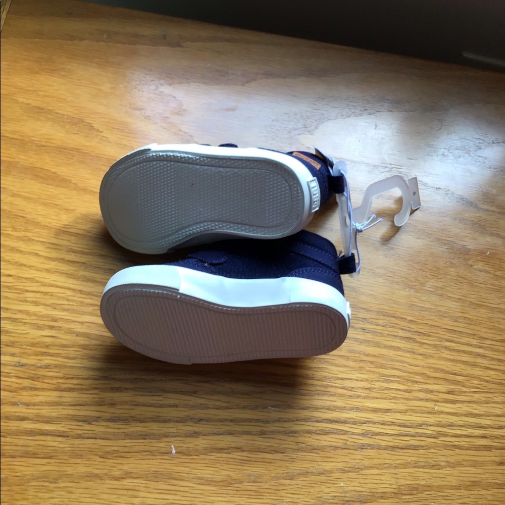 Shoes - Picture 3 of 6